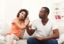 Mukobwa/ Umusore mukundana natangira kwikora nk’ibi uzamenye ko yamaze kukuzinukwa