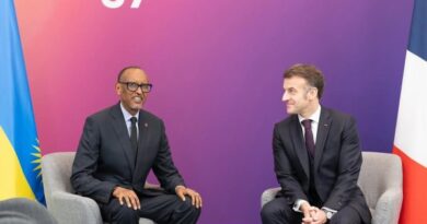 Perezida Macron yavuze ko ibihano bidakwiye kuba inzira ya mbere ku kibazo cy’u Rwanda na RDC