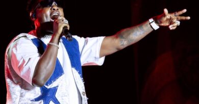 Bruce Melodie yasohoye ‘Irya 4’, indirimbo ishingiye ku mategeko 10 ye bwite